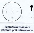 Merask znaka v zornom poli mikroskopu v stereokompartore