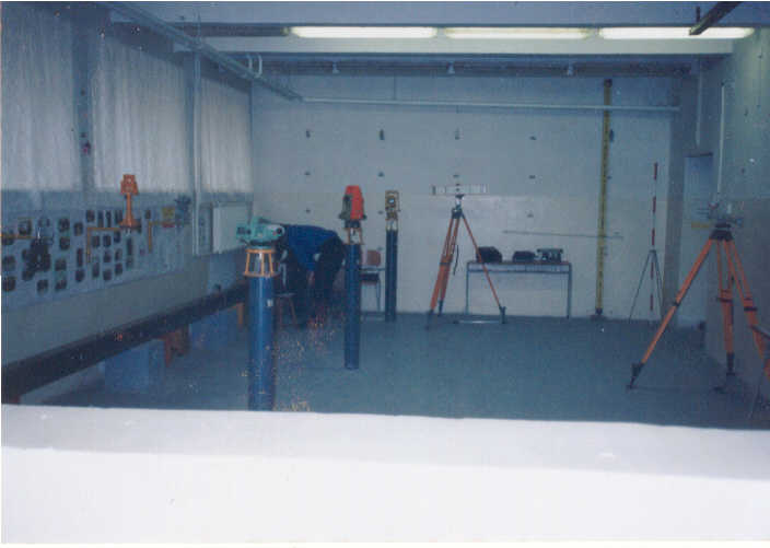 Vystaven� pr�stroje pred prichodom nav�tevn�kov